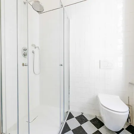 Superb In The Heart Of The Marais